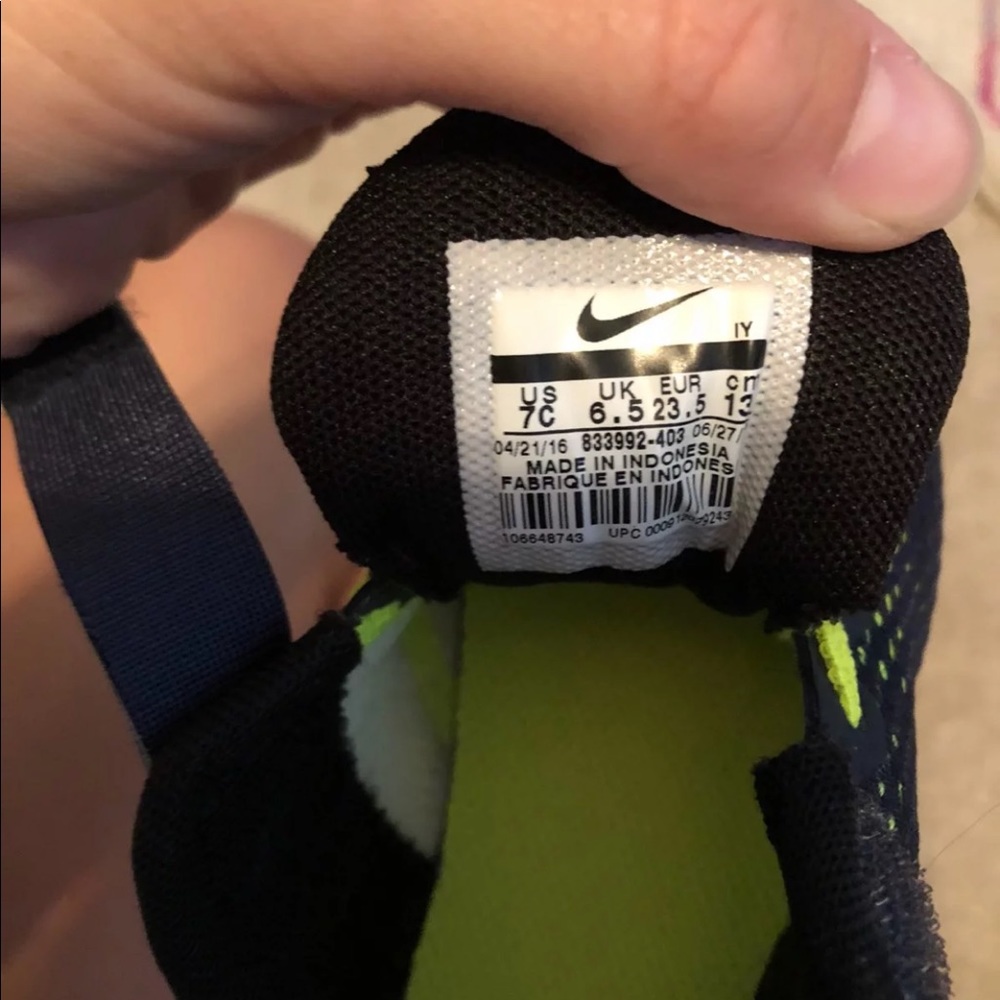 Nike Shoes - Picture 5 of 5